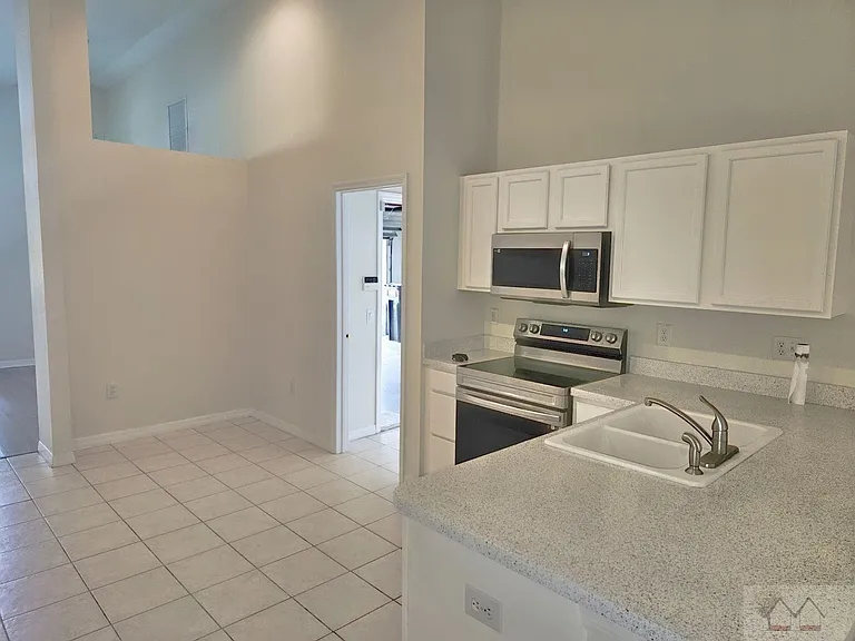 727 Somerstone Dr — Photo 5
