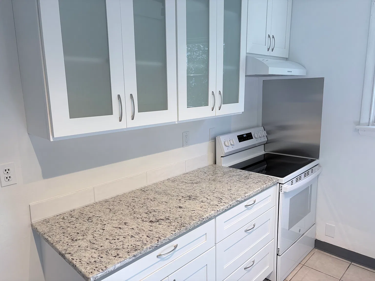 413 West Ave — Photo 2
