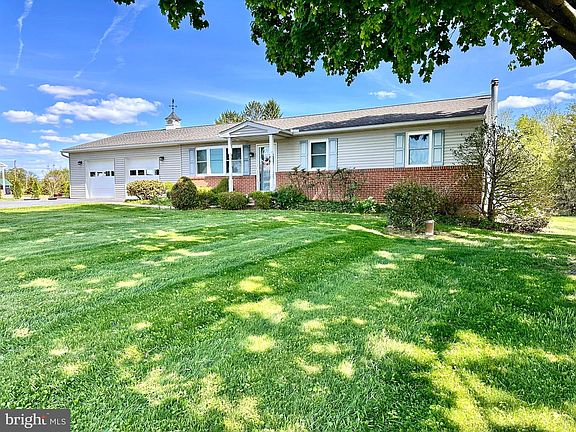 5th image of 3115 Troyer Rd