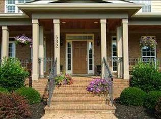 532 Forest Ct, Greer, SC 29651