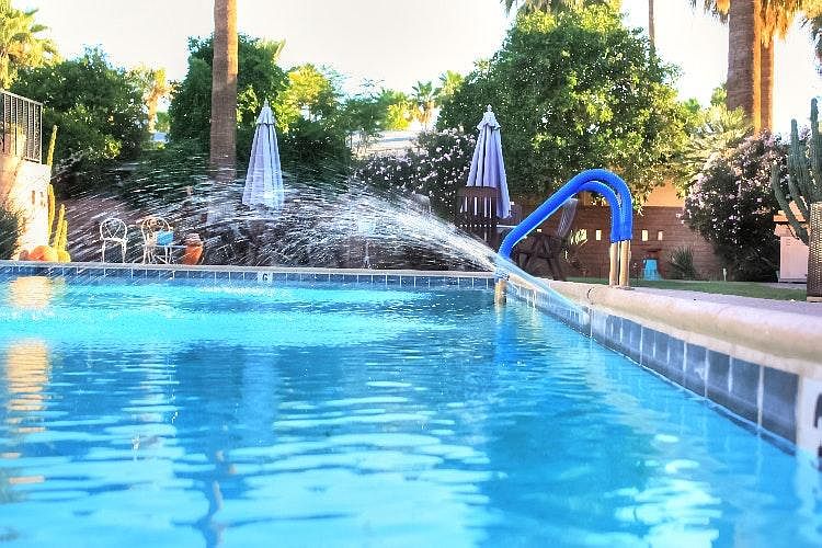 Shared Pool and courtyard