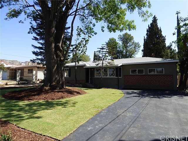 1st image of 11434 Eldridge Ave
