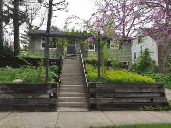 609 Madison Pl, Ann Arbor, MI 48103