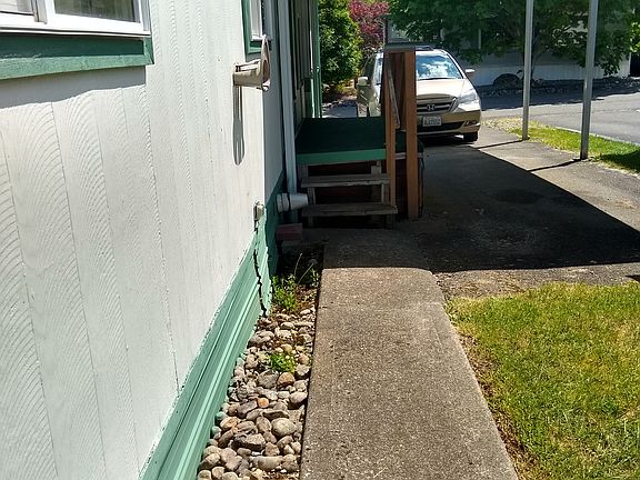 3rd image of 1111 Archwood Dr SW Unit 411