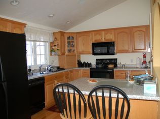 37 County St, Worcester, MA 01604