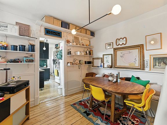 3rd image of 2211 Rue Marie Anne E #2215
