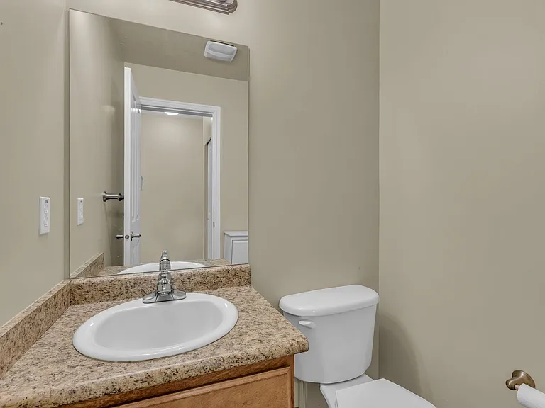 6169 S 1375 E — Photo 11