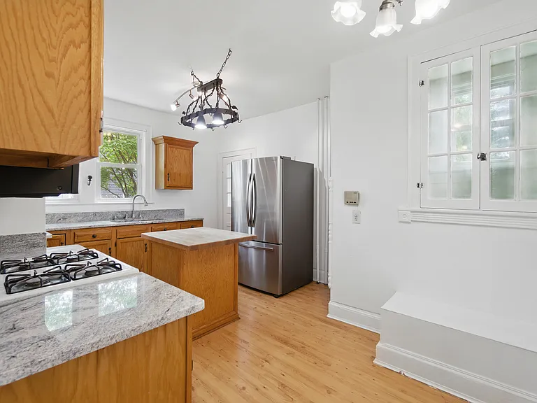 5611 Hampton Blvd — Photo 12