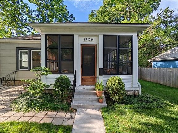 2nd image of 1708 W 40th St