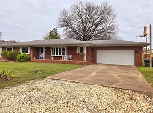 302 N Linn St, Frontenac, KS 66763