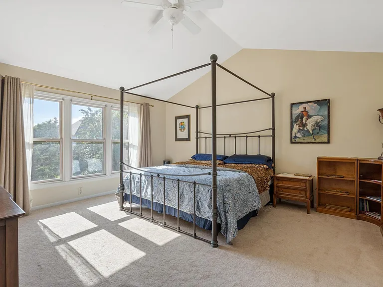 17733 Rolling Woods Cir — Photo 24