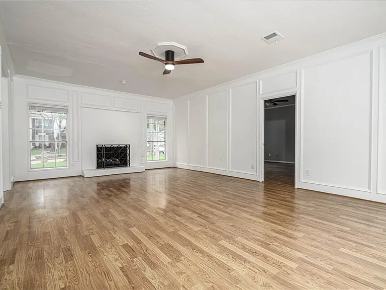 2287 Woodland Springs St — Photo 8