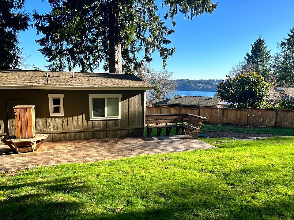 1st image of 15570 Sunny Cove Dr SE