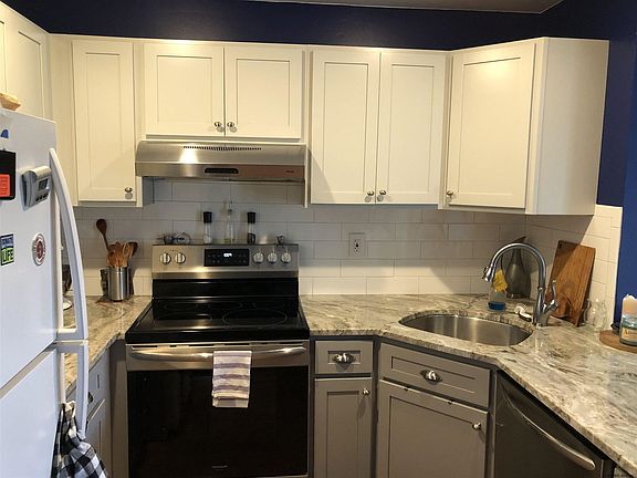 2nd image of 13 Ziemke Farm Ln