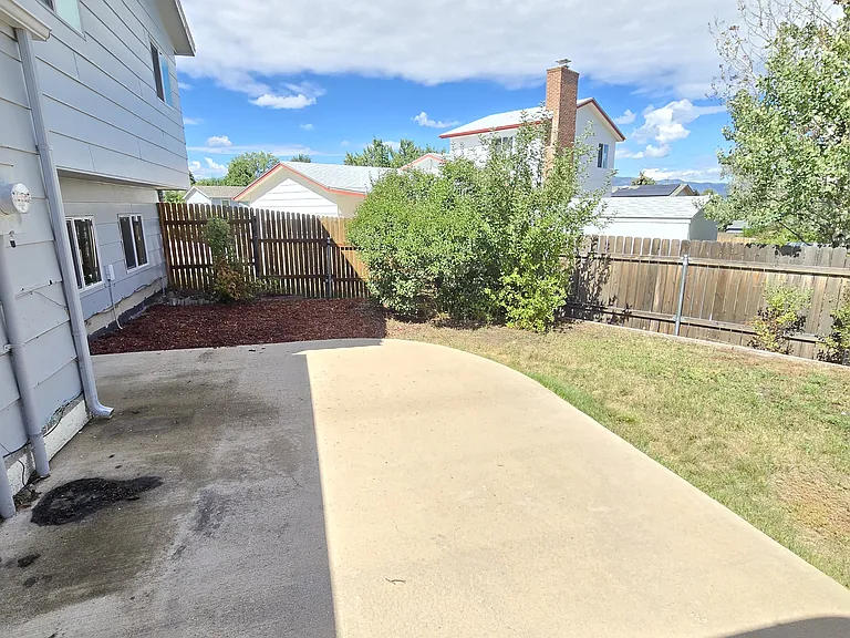 6526 Charter Dr — Photo 18