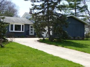 21995 Cricket Ln, Strongsville, OH 44136