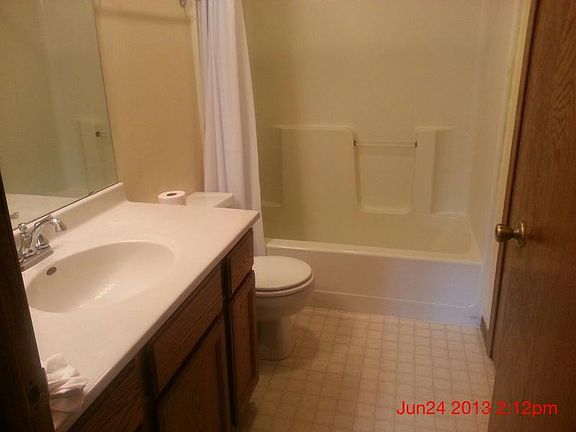 5th image of 14230 44th Pl N APT 4