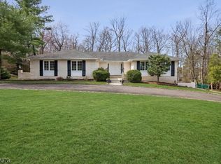 131 Lawrence Dr, Millburn Twp., NJ 07078