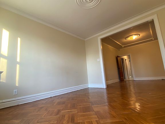 4th image of 120 Nelson Ave