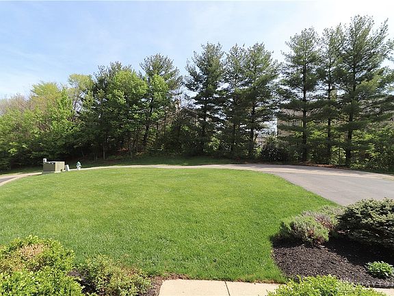 2nd image of 12055 Crestfield Ct