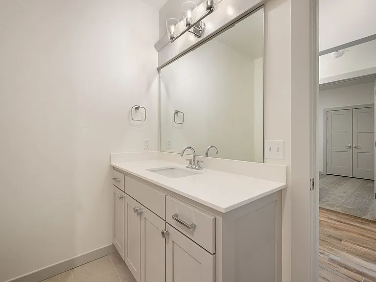 4909 Misty Wood Ln — Photo 27