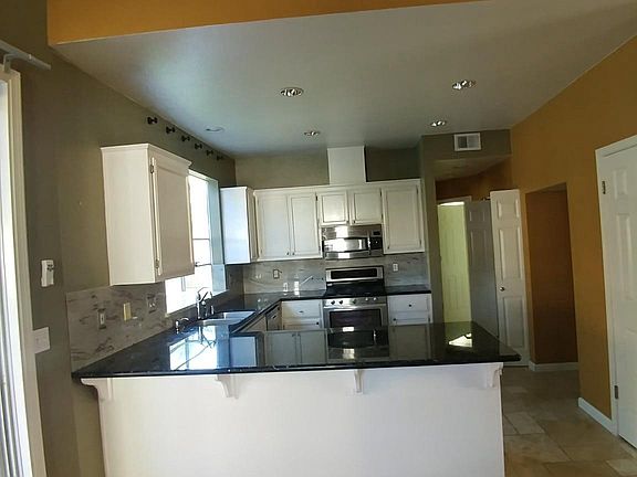 5th image of 3324 Cantamar Ct