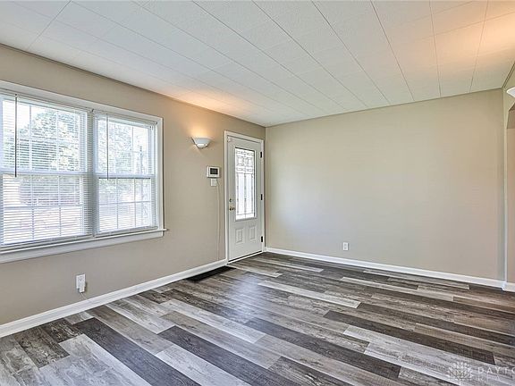 5th image of 3004 Yale Dr