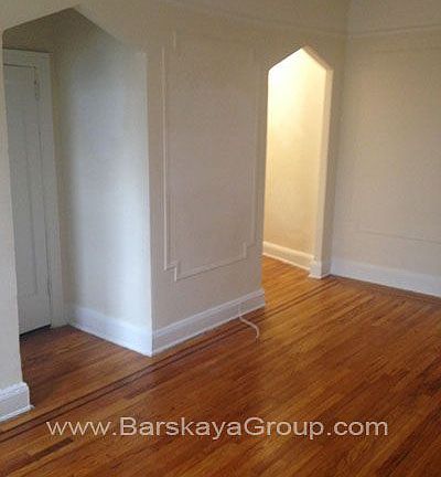 2nd image of 2106 33rd St #B8