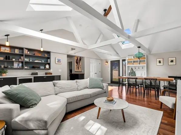 66 Cottage Rd, Newbury, MA 01951