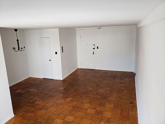 3rd image of 50 Bayard St APT 8V