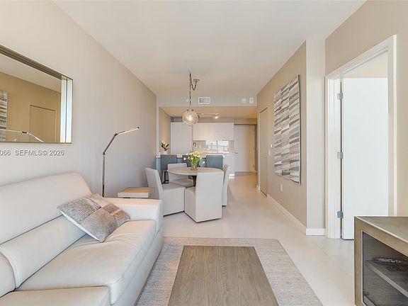 5th image of 501 NE 31st St Unit 2904