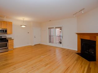 3349 N Clark St #2SW, Chicago, IL 60657
