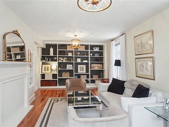 3rd image of 2340 Palmer Ave