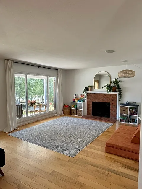 4 bed, 1850 sqft, $4,500 — Photo 3