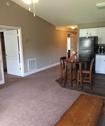 3rd image of 748 Graham Way