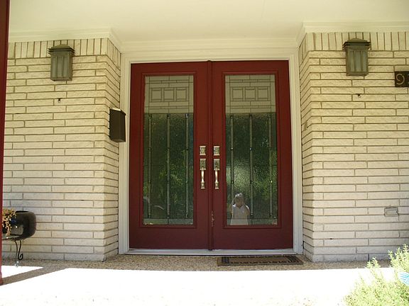 3rd image of 934 Forestgrove Dr