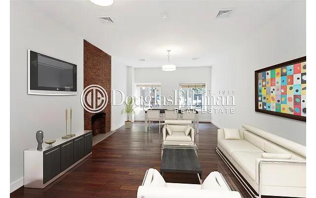 Rented by Douglas Elliman | media 16