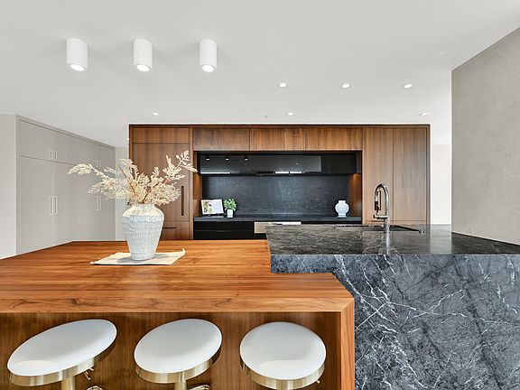 4th image of 48 W Broadway S #2204