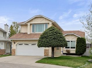 57 SW Del Rio Pl NE, Calgary, AB T1Y6N3