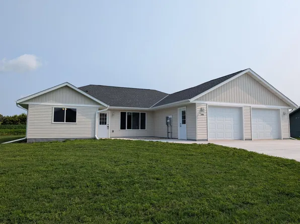 146 Front St, Tracy, MN 56175