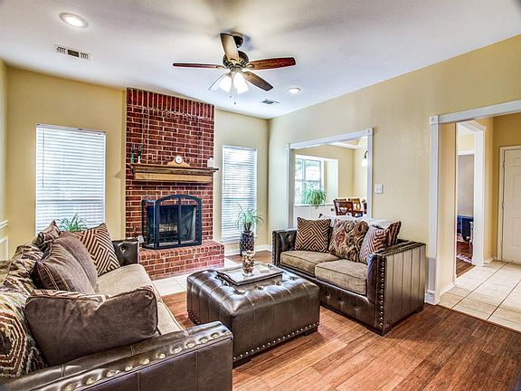 3rd image of 106 Lakeview Cir