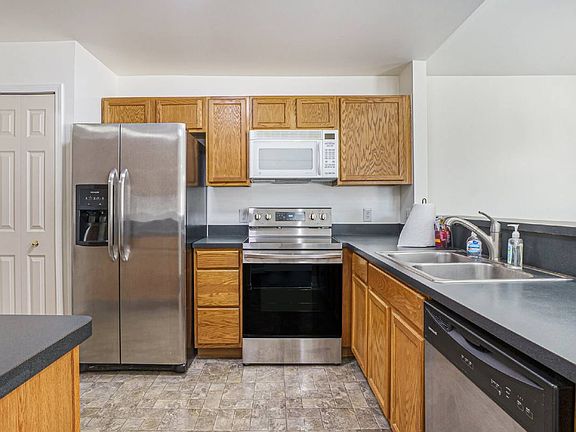 3rd image of 29838 Heritage Pkwy
