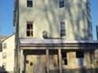 55 Massasoit St, Springfield, MA 01107