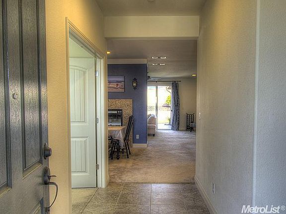 2nd image of 1069 Gemwood Way