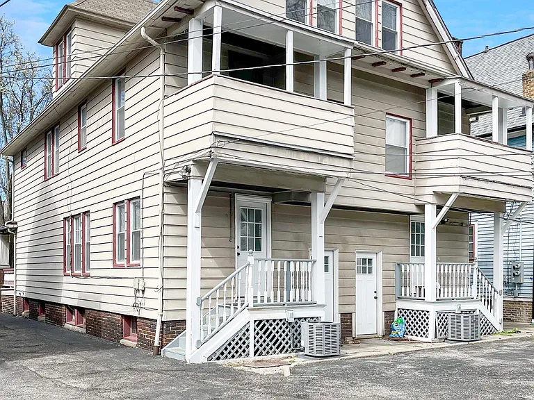 2626 Hampshire Rd — Photo 16