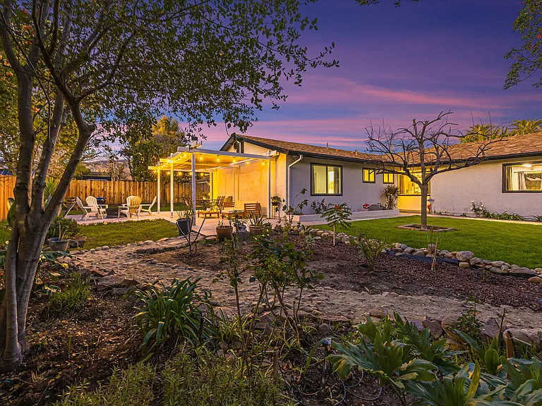 535 N Cerritos Ave — Photo 7