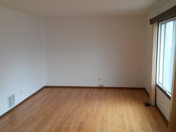 5th image of 16 Scarlet Hawthorn Pl