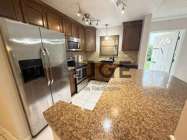 2 bed, 2.0 bath, $2,495 — Photo 2
