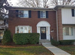 19946 Vernier Rd, Harper Woods, MI 48225