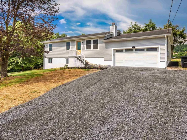 12 Goodwin Hill Rd, Morgantown, WV 26508